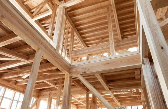 技術を磨いて独立を目指す！経験者優遇の大工求人