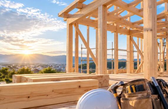 新しい仲間と、職人への第一歩を。未経験から木造建築のプロを目指そう