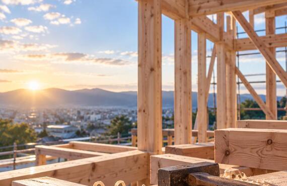 木造建築の未来をつくる大工へ。未経験から一生ものの技術を身につけよう。